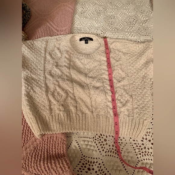 Sweater - Picture 12 of 13